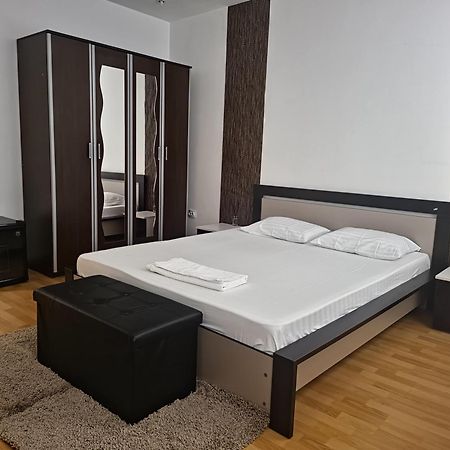 Aparthotel Yanis Bükreş Dış mekan fotoğraf